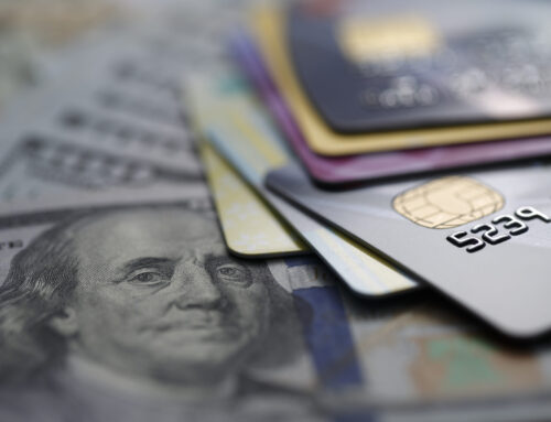 AFIP: cómo solicitar la devolución de percepciones del 2022 por compra de dólar ahorro y gastos con tarjeta en el exterior